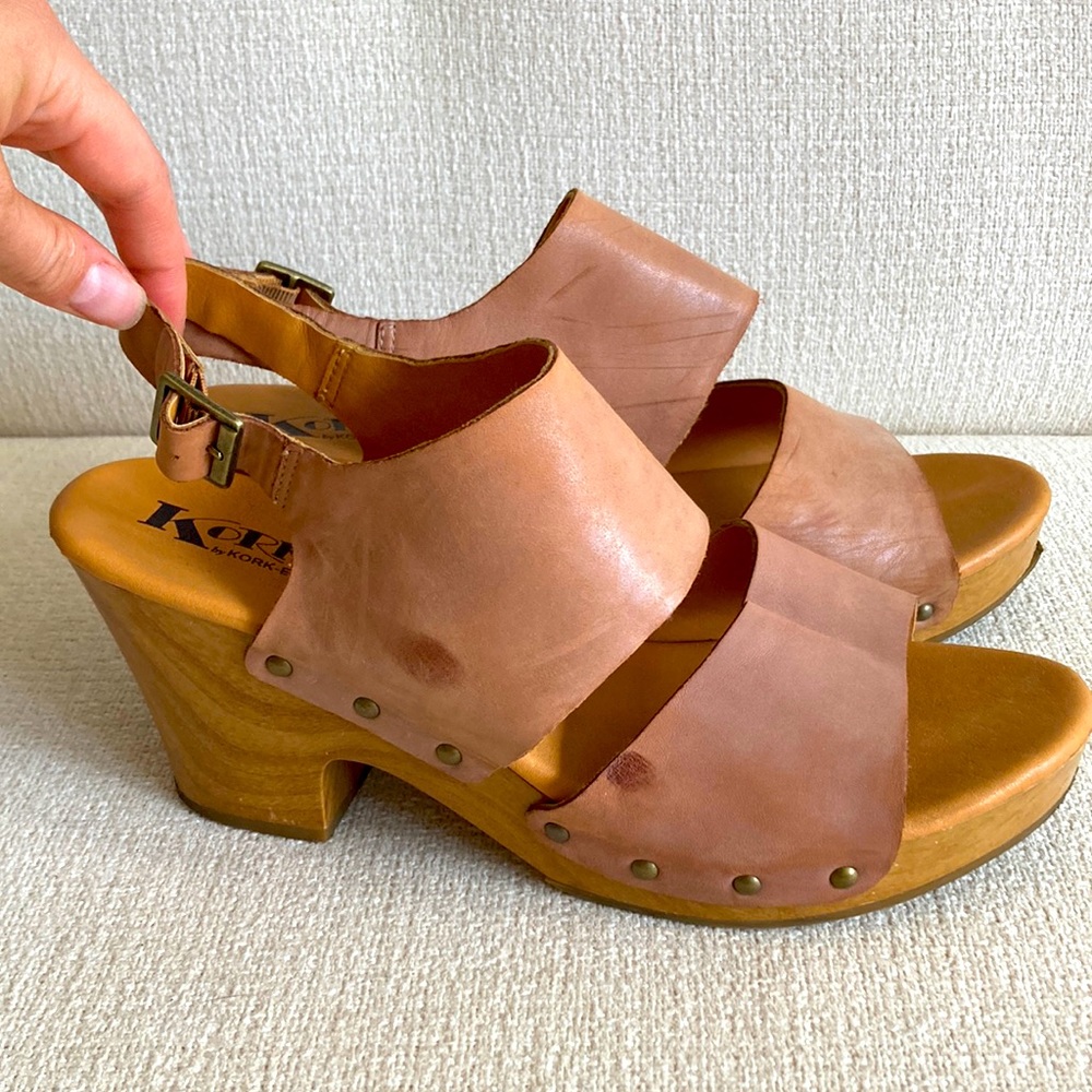 Women’s Leather Sandals